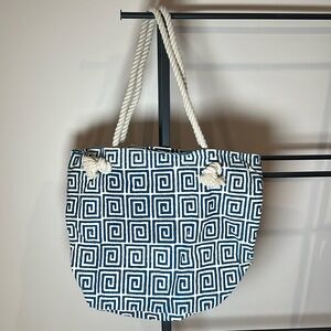 🌺 SUMMER TOTE🌺 Vibrantly Printed Tote bag with rope handles.